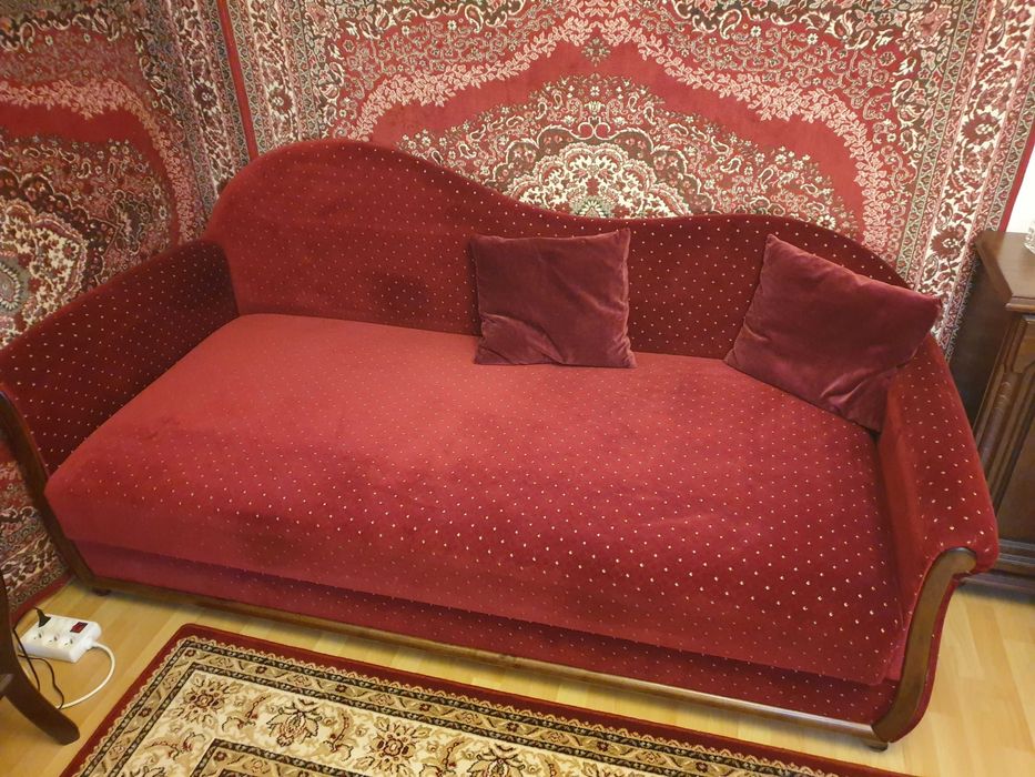 Tapczan w stylu szezlong