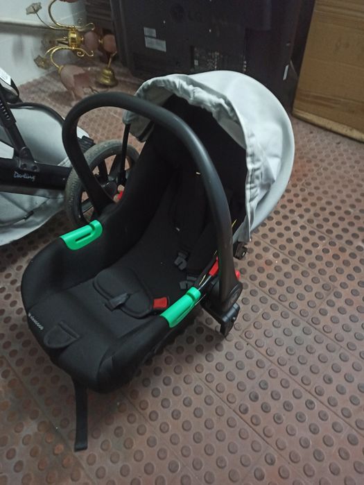 carrinho de bebé + côco