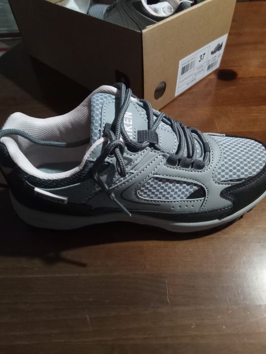 Sapatilhas de mulher para caminhada