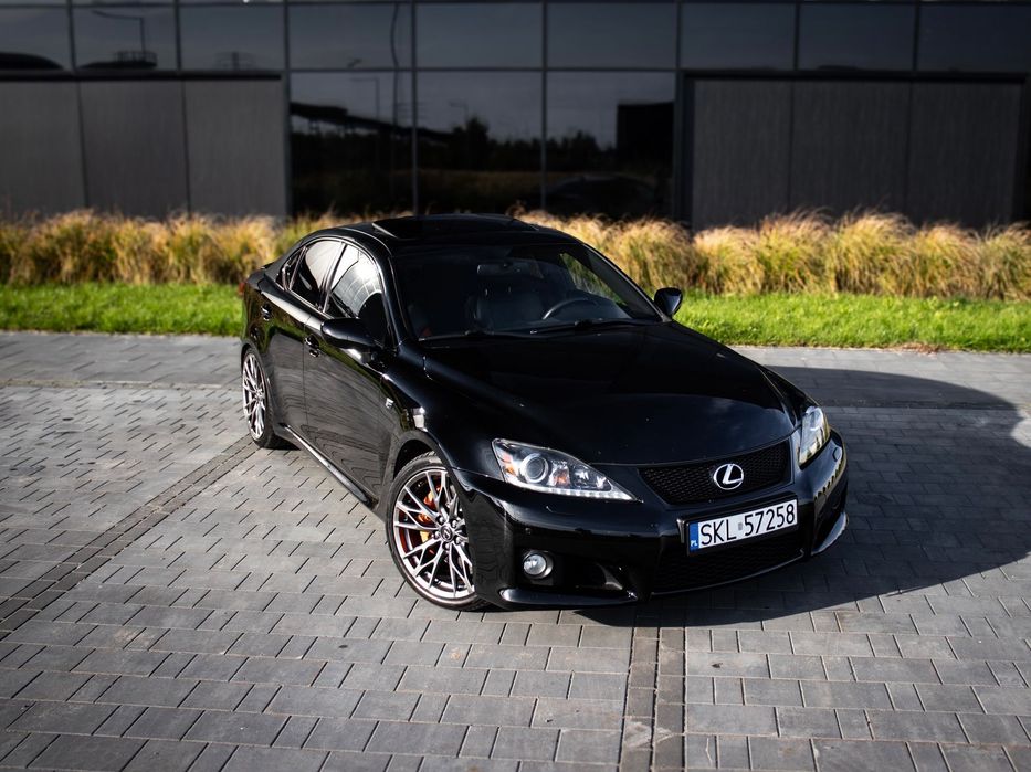 Lexus IS