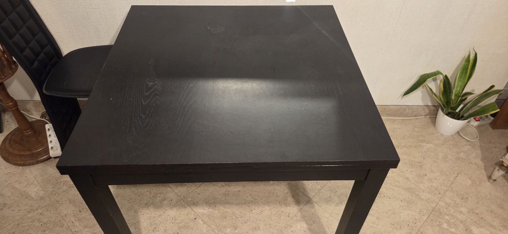 Mesa extensível IKEA BJURSTA Preta  90x90 → 170cm