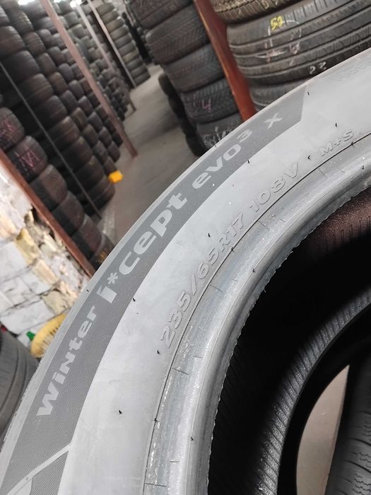 Шини бу 235/65 R17 Hankook Winter ICept evo 3 Пара Зима