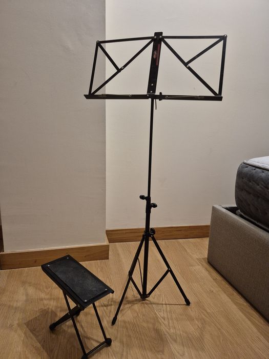 Guitarra classica e acessórios