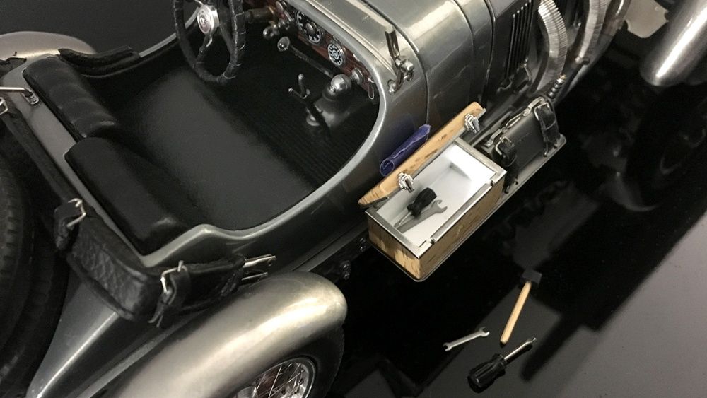 Model CMC Mercedes SSKL Anniversary 1/18