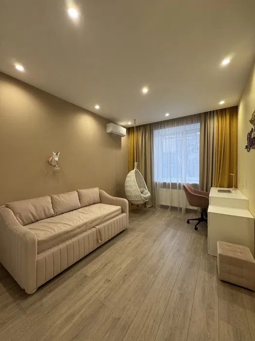 Сдам 4 ком квартиру ЖК Семейный Дафи газовое отопление