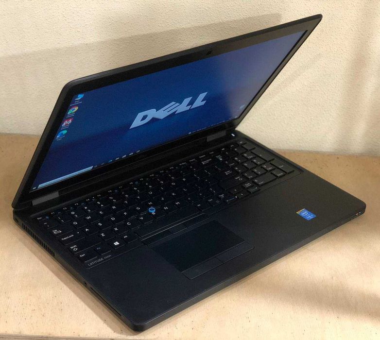 Ноутбук DELL Latitude 5550 15.6" HD | i5-5200U | 8GB DDR3 | 256GB SSD