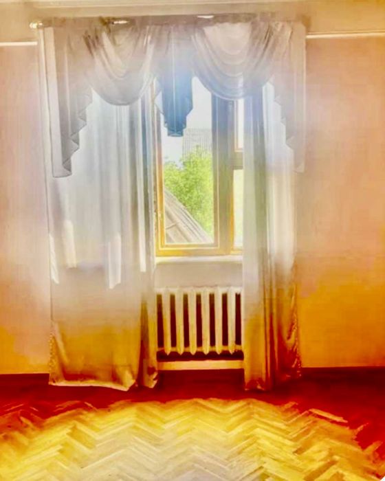 Продаж будинку 650 кв.м. Стоянка, 6 км. від Києва.