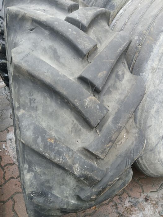 opona 405 70 r 20