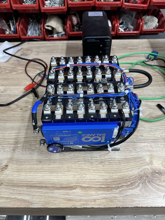 Magazyn Energii 51.2V 32ah 1.6kWh BMS Wi-Fi