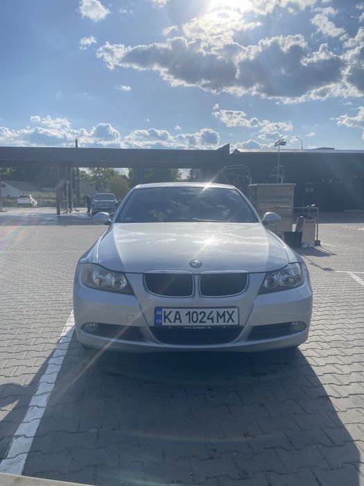 BMW e90 2.0 бенз