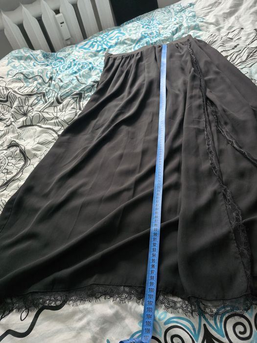 Długa spódnica z rozporem