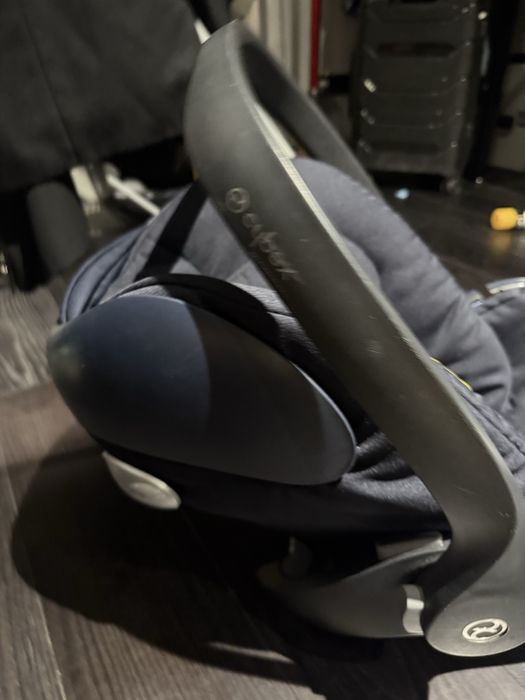 Автокрісло Cybex Cloud Q з базою isofix