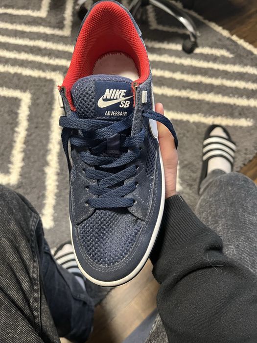 Взуття Nike SB adversery