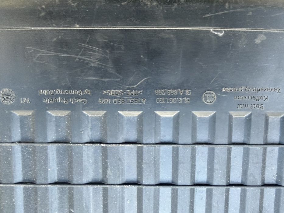 Protetor de bagageira Borracha Skoda Enyaq