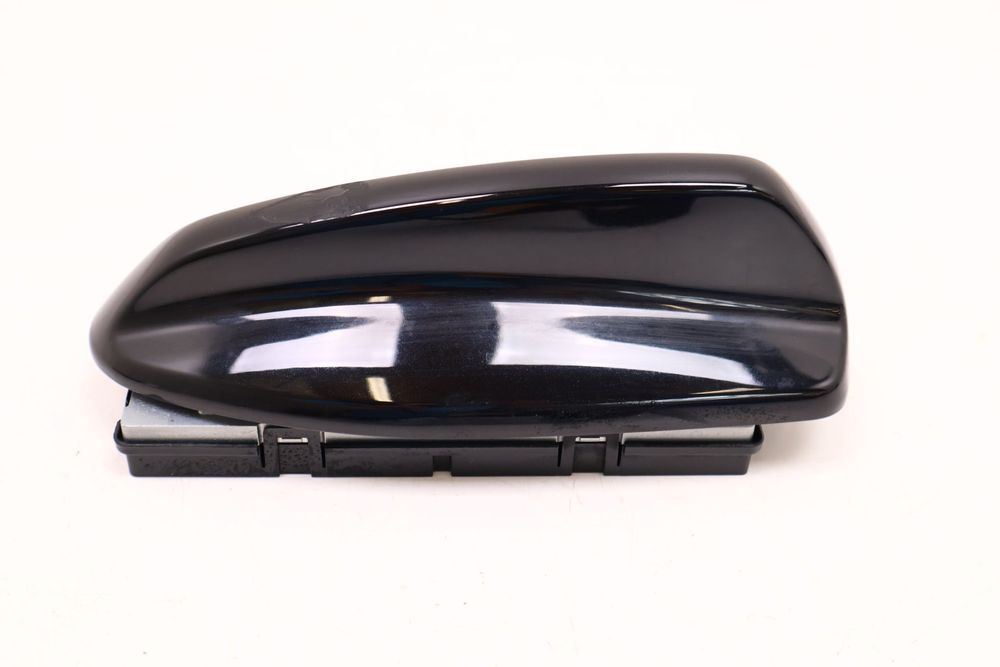 VOLVO XC90 II PŁETWA ANTENA DACHOWA 717-46 39826458, 31438104