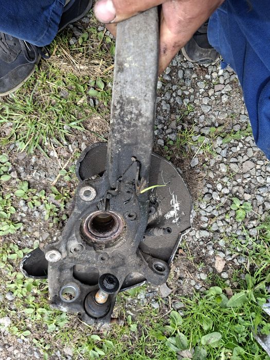 Audi a4 b8 zwrotnica lewa oryginał