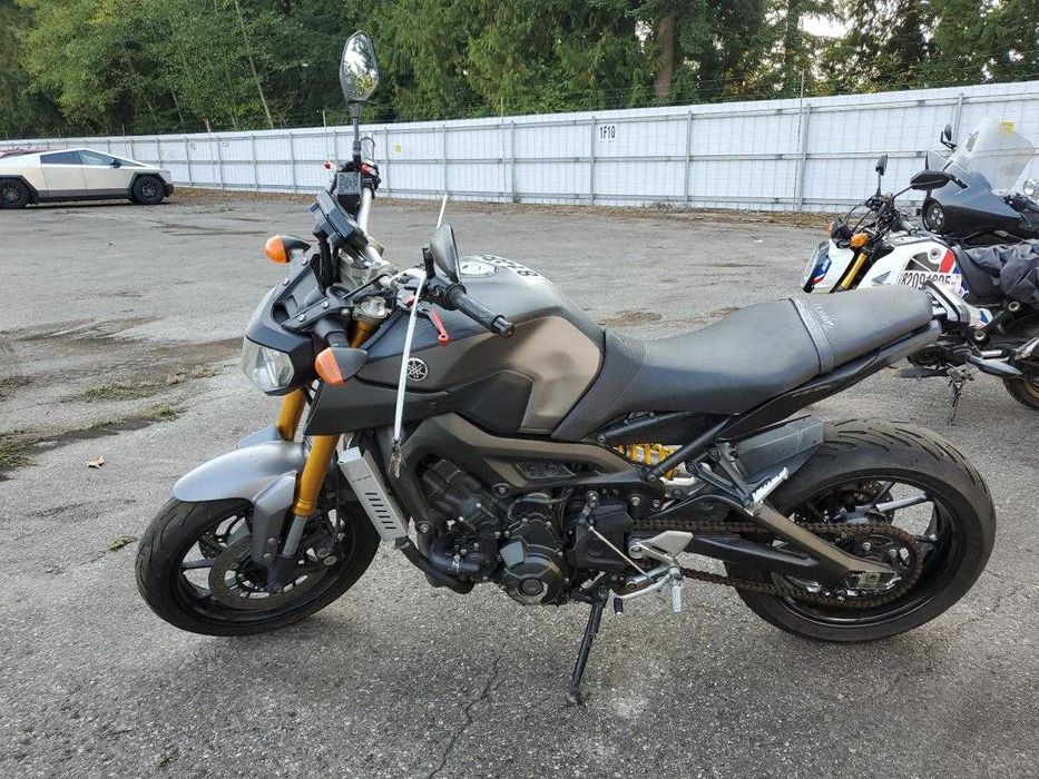 Yamaha FZ-09 2015