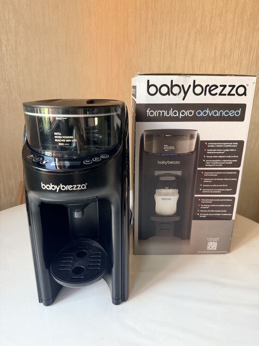 Машина для приготування дитячої суміші Baby Brezza Formula Pro