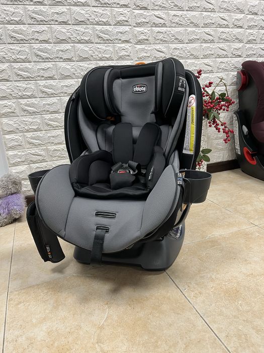 Автокрісло Chicco Fit4 Група 0+/1/2/3 (1.8-45 кг) автокресло