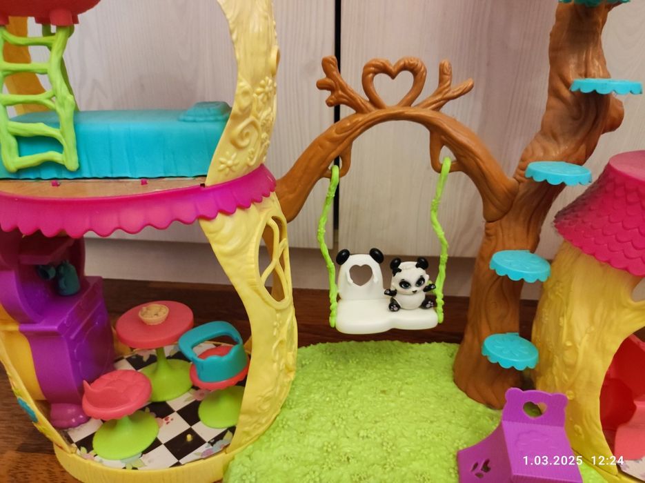 Enchantimals. Domek na drzewie Pandy.