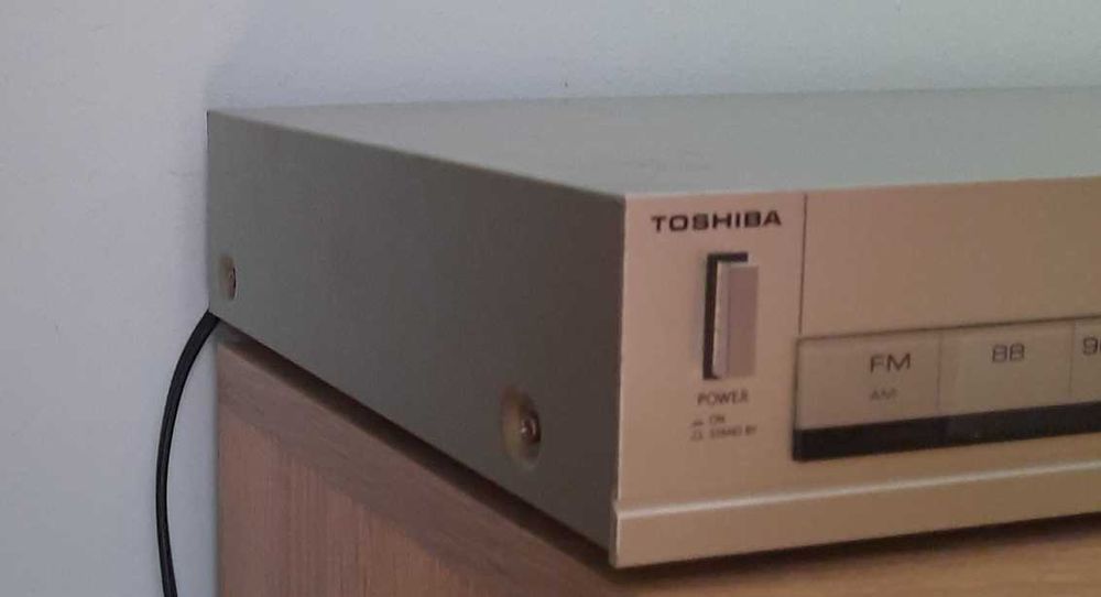 Tuner stereo Hi-Fi TOSHIBA ST-U20 w super stanie!