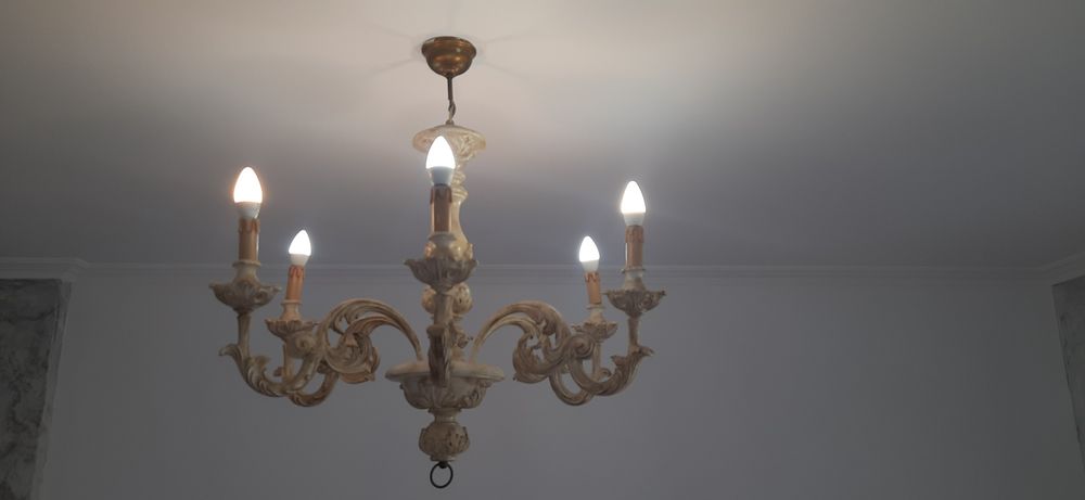 Candeiro antigo para sala de jantar