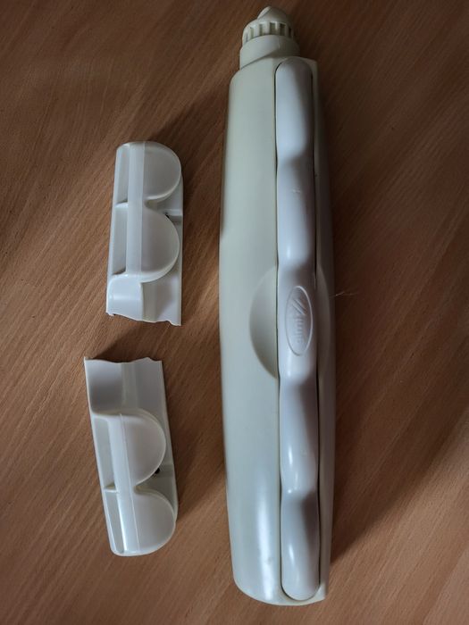 Suszarka na ścianę rozwijana