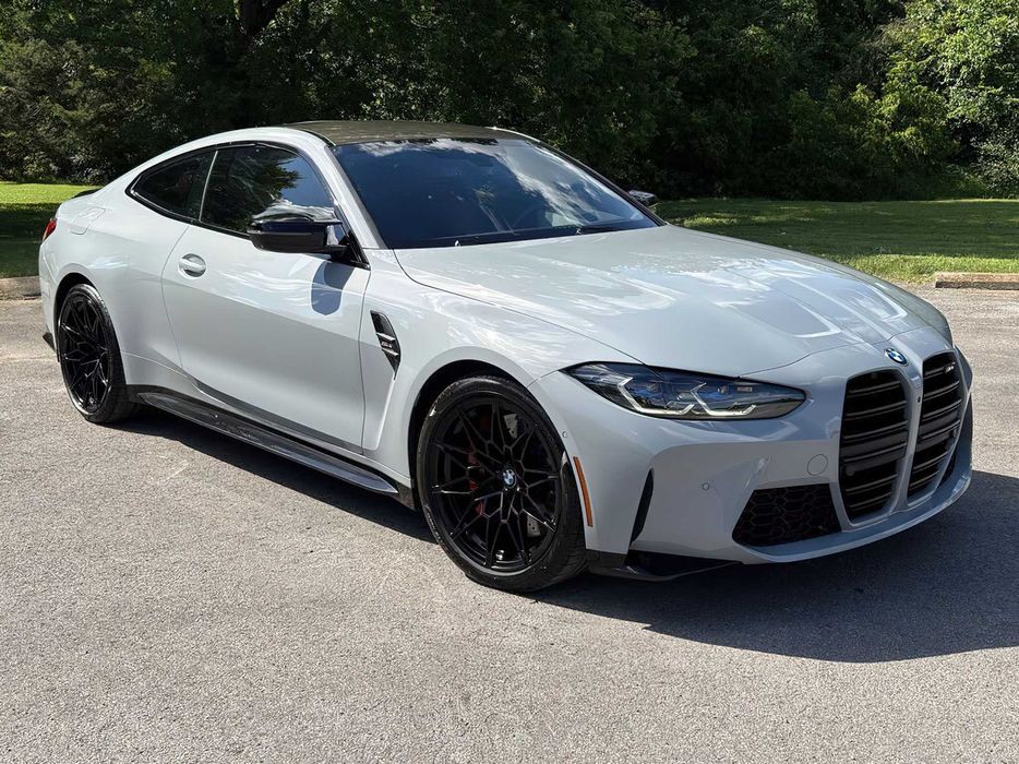 BMW M4      2021