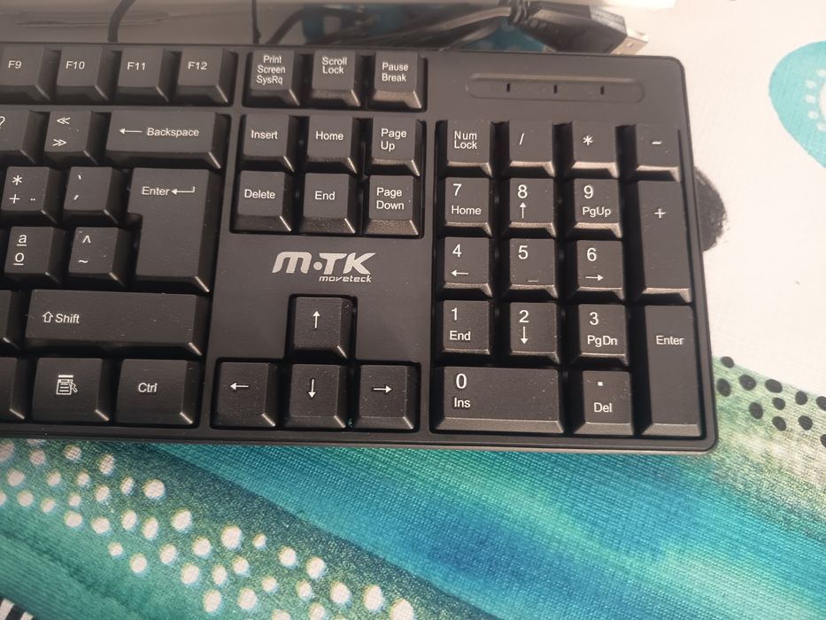 Teclado marca MTK modelo GT679 preto
Usado uma vez, está novo,na caix