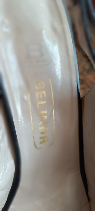 Sapatos de senhora