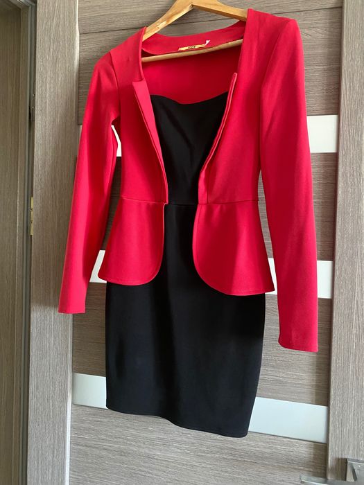 Костюм жіночий, плаття