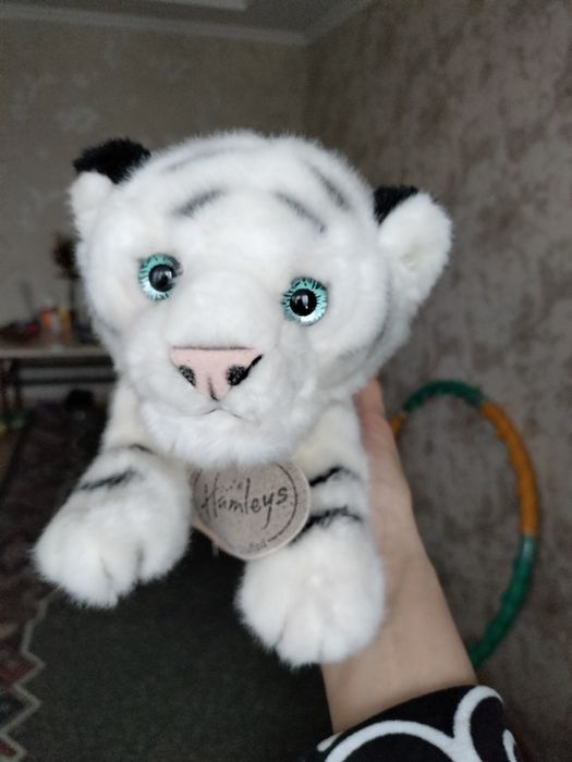 Чудове біле тигреня