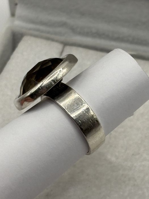 Pierścionek z kwarcem dymnym 0484