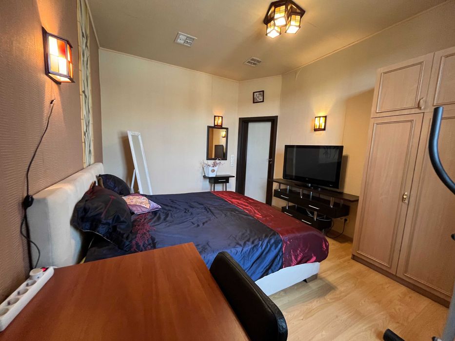 2-кімнатна квартира з джакузі  центр  майдан Конституції