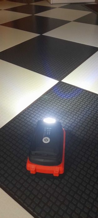 Адаптер/павербанк на макіту з ліхтарем і 2usb