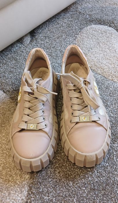 Кроссовки кожаные для девочки