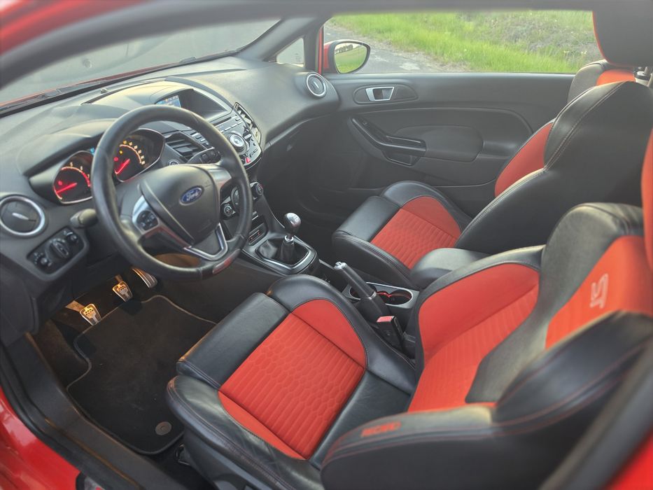 Piękny Ford Fiesta ST Niski Przebieg