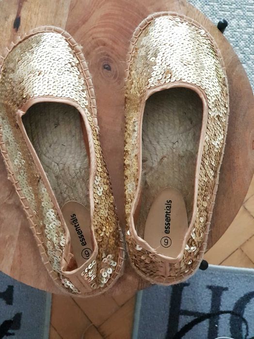 Zlote cekinowe espadryle 39