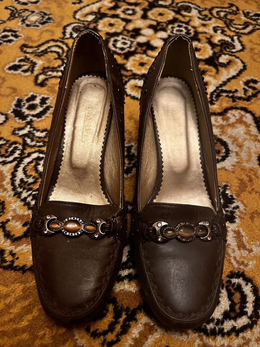 Buty damskie na obcasie