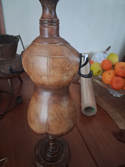 Suporte madeira bijuteria