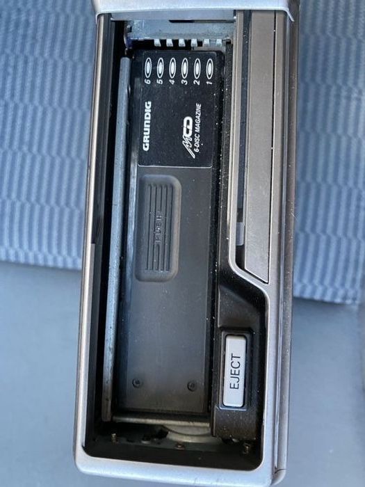 Caixa (6) CD GRUNDIG