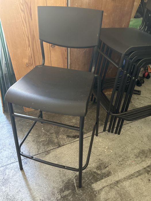 Vende-se 6 caideiras altas de bar