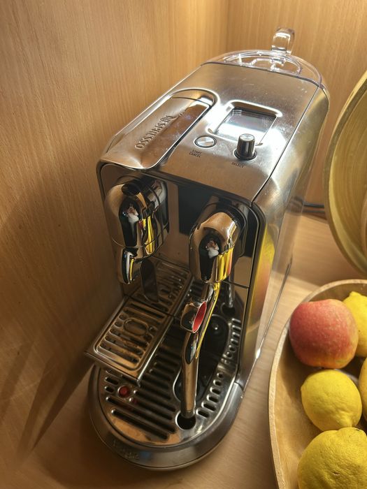 Máquina cafe nespresso creatista Plus - 2 anos de garantia