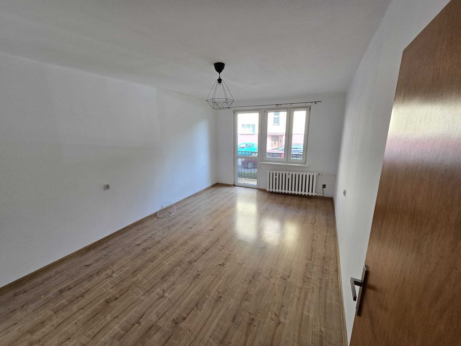 Mieszkanie 2 pokojowe na parterze z balkonem w Raciborzu