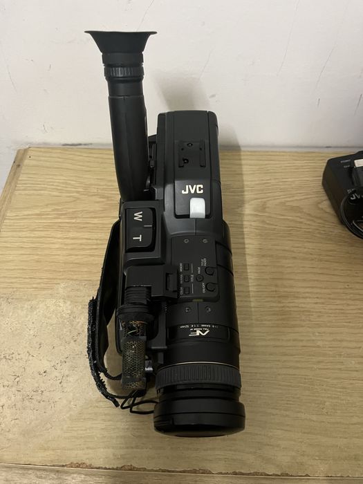 Camara de Video JVC GR-S505 (Vintage)