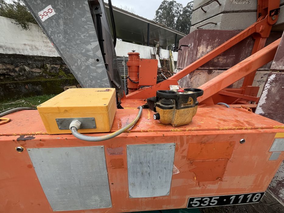 Grua automontante potain hd40