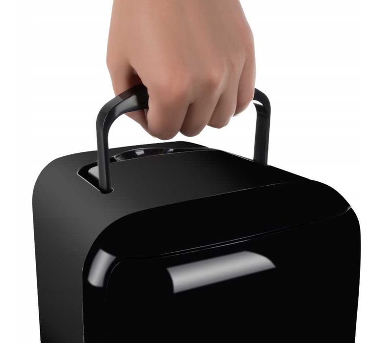 Lodówka turystyczna 4L – do samochodu i domu, chłodzenie/grzanie