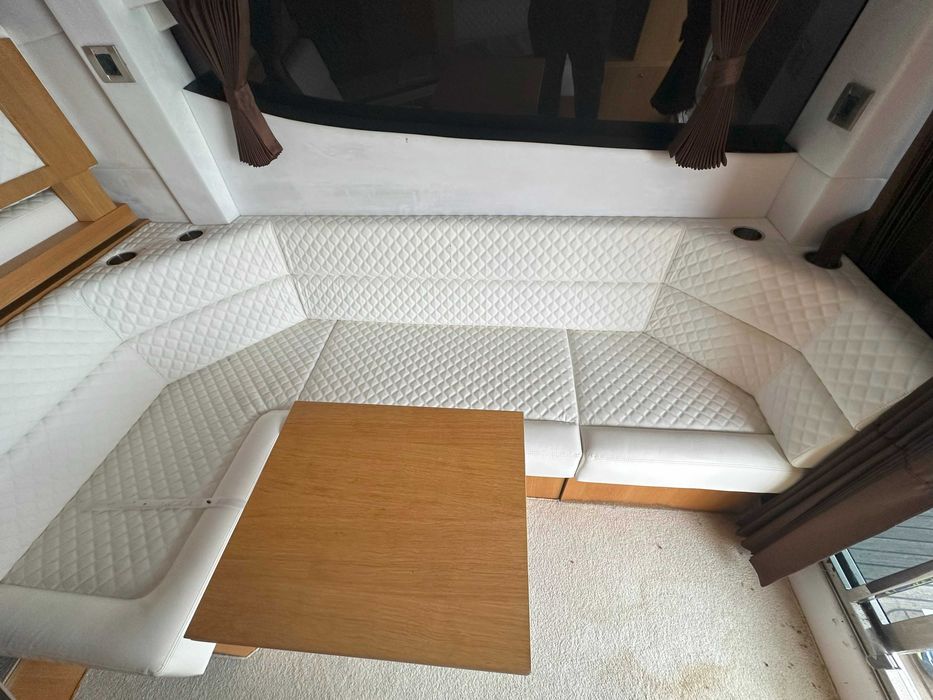 Продам моторну яхту Galeon 380 Fly