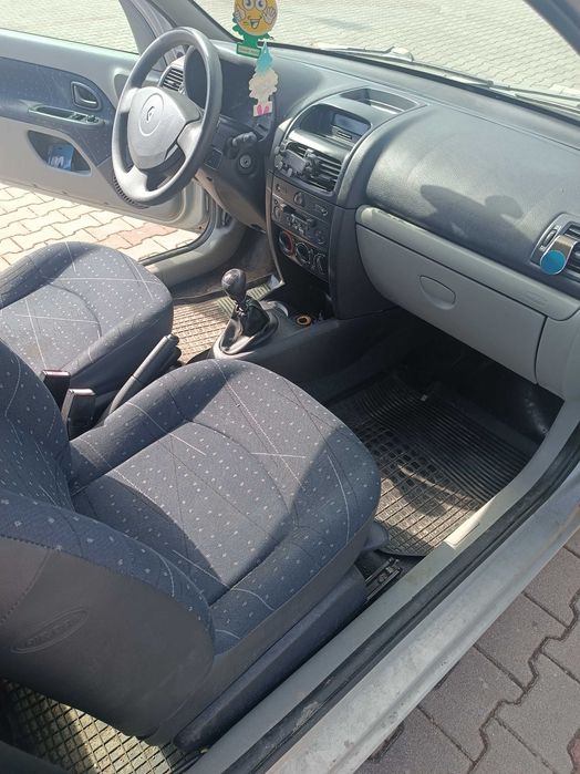 Renault Clio 2002 r.