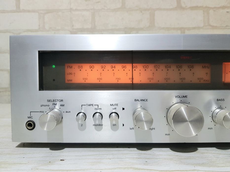 FM/AM Стерео ресивер/підсилювач  Scott R-326 2х46Вт  б/у з  Німеччини